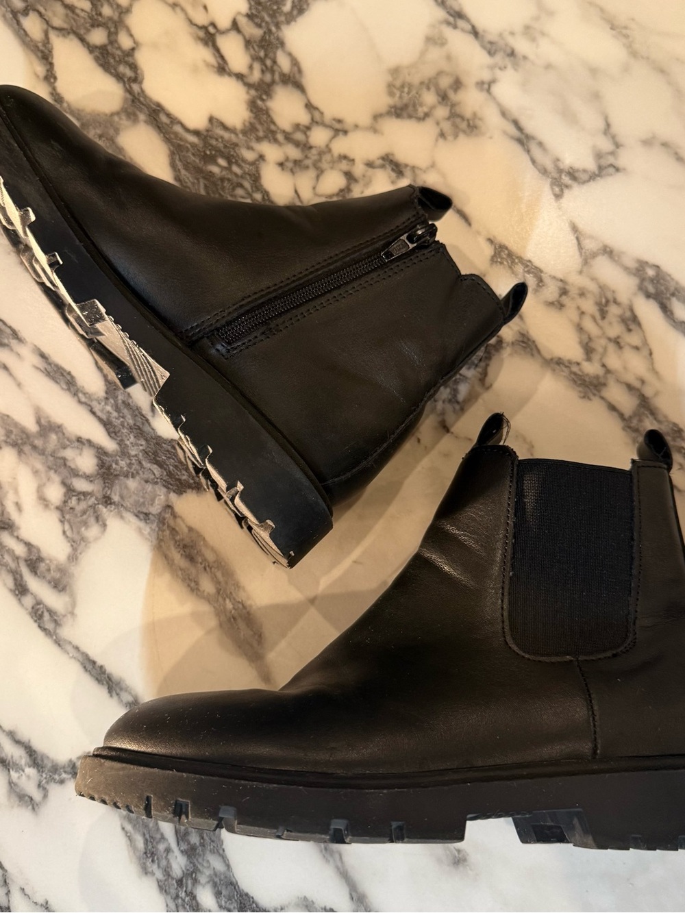 ZARA Kids Black Faux Leather Chelsea Ankle Boots Side Zip Lug Sole Sz 31 US 13.5